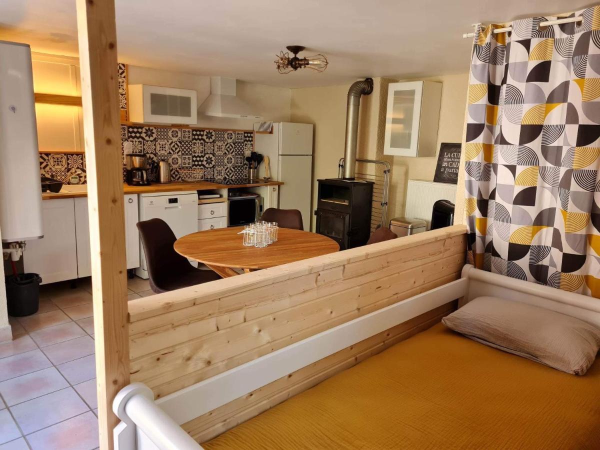 Le Domaine De La Claire Fontaine Gites -Chambres D'Hotes Montvalent Buitenkant foto